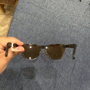 Oakley Sunglasses Frogskins Range OO9284-0755 Brown Smoke w Prizm Tungsten Polar